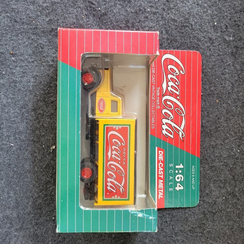 Vintage 1991 Coca Cola Mack Model BM, 1:64, Diecast, Black and Yellow, New